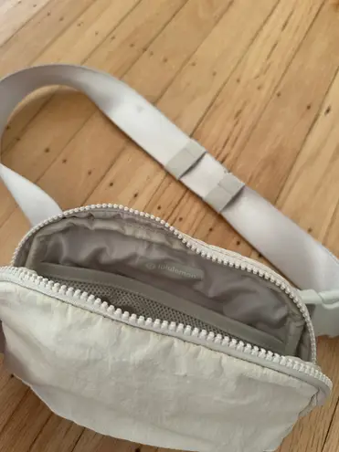 Lululemon Crossbody Fanny Pack Large