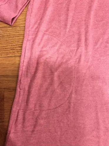 NWT Ellen Tracy "Happy Holiday" tunic top. with Pockets/Long Shirt