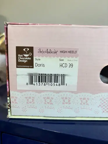 Hot Chocolate Designs Doris Size 9 Multiple