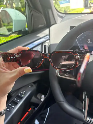 Quay Australia  Sunglasses - Image 7