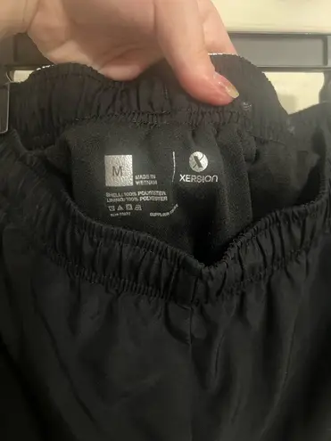 Xersion  Shorts Athletic Black and White  thumbnail 2