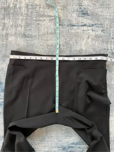 Akris Punto Black Tapered Leg Ankle Length Dress Pants Size 14