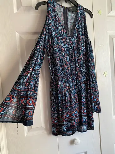 Romeo + Juliet Couture Floral Leaf Romper