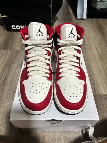 Jordan  1 mid “USA”