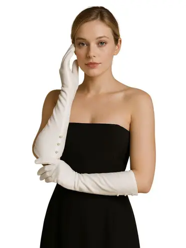 Vintage 1950s–60s White Opera Gloves with Pearl Buttons Size Small