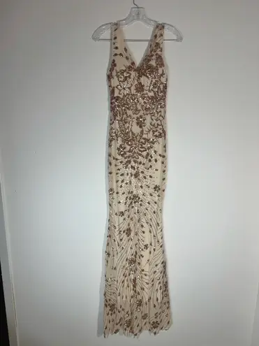 Kalinnu Champagne Sequins Mermaid Evening Gown dress Size Medium New with tags Tan