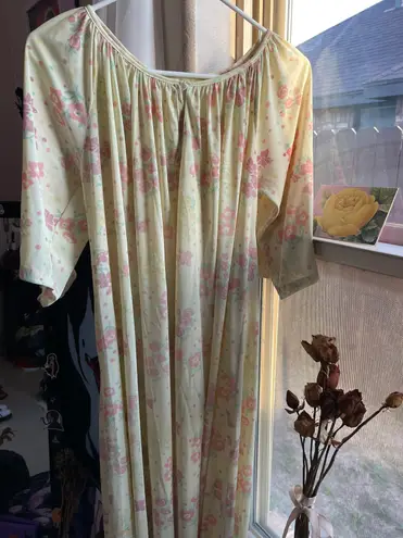 Vintage Mistee yellow floral Light Dress Size L
