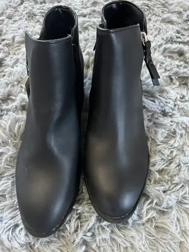 Arizona Jean Company Black Boots