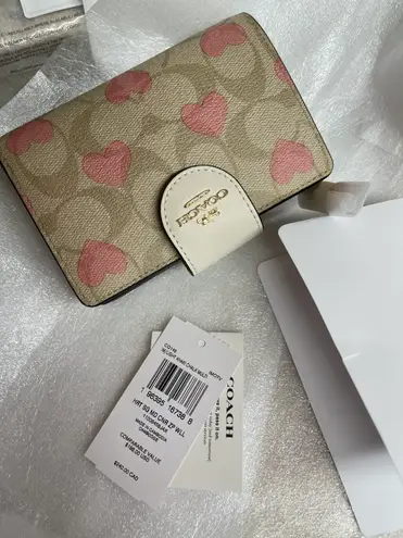 Coach Medium Corner Zip Wallet In Signature Canvas With Heart Print CQ146