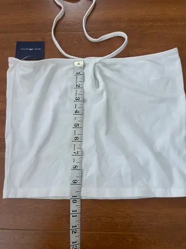 Brandy Melville white key hole halter top