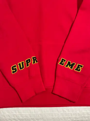 Supreme Hoodie