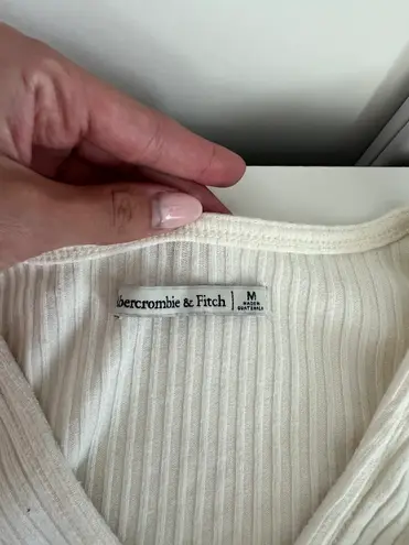 Abercrombie & Fitch White Crossover Sweater