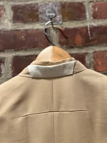 Korean Women’s Tailored Time Post Modern Blazer Tan Size 4