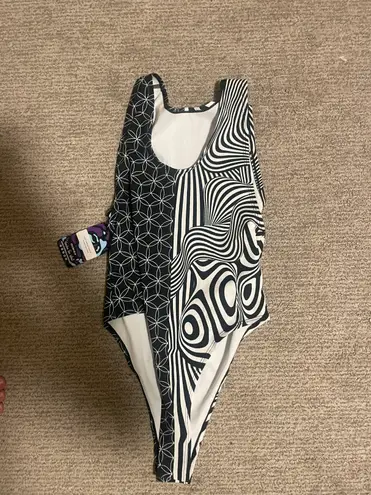 Freedom Rave Wear duality side boob bodysuit