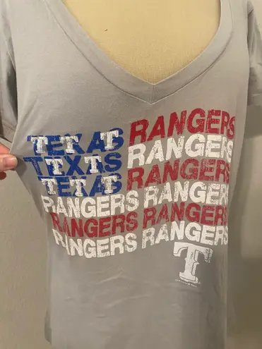 5th & Ocean Texas Rangers American Flag Deep V Neck Tee