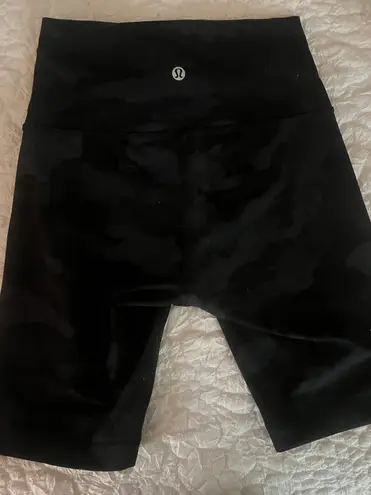 Lululemon Wunder Train High-Rise Short 4”