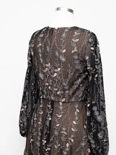 Dress the Population – Sabrina Floral Embroidered Dress