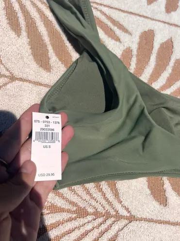 American Eagle NWT ARIE GREEN BIKINI TOP