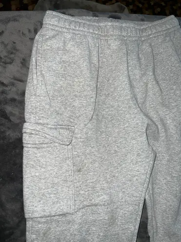 Nike Sportswear Club Fleece Cargo Jogger Sweatpants in Gray