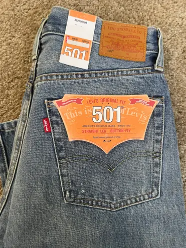 Levi's 501 High/ Mid Rise Straight Leg Jeans