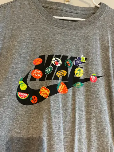 Nike tee