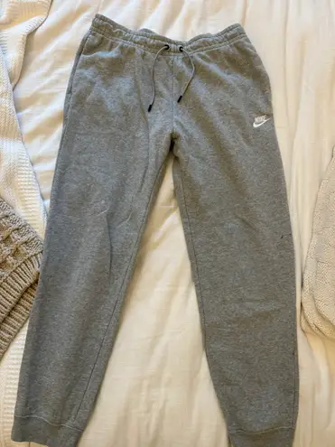 Nike Sweatpants