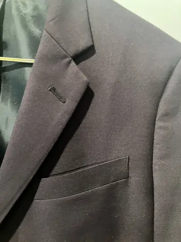 Young Men’s’ EGARA slim Suit coat w slacks Purple Size 29. regular. 39. W