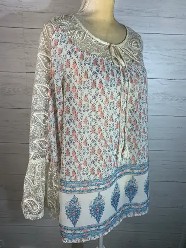 Blu Pepper floral lace, tassel top lightweight top size M bohemian