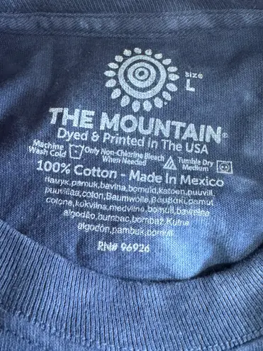 The Mountain Vintage Horse Shirt