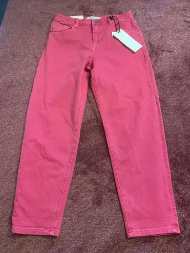 Q2 Premium Denim Women's Medium Straight Cut Bright Pink Jeans NWT Size 4