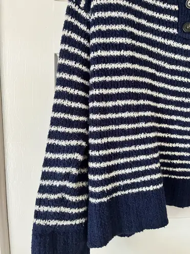 American Eagle Knit Sweater