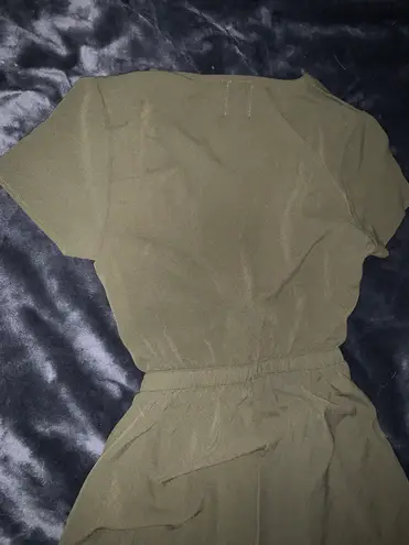 Princess Polly Pure Rhythm Playsuit Romper in Khaki Green Size 4