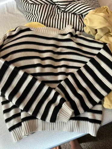 Edikted striped sweater