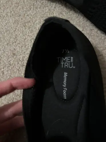 Time & Tru Slip Ons