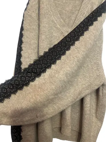 ZARA knit  Sweater with Contrasting Lace