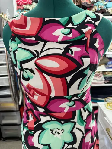 Sangria Sleeveless dress with vibrant floral!