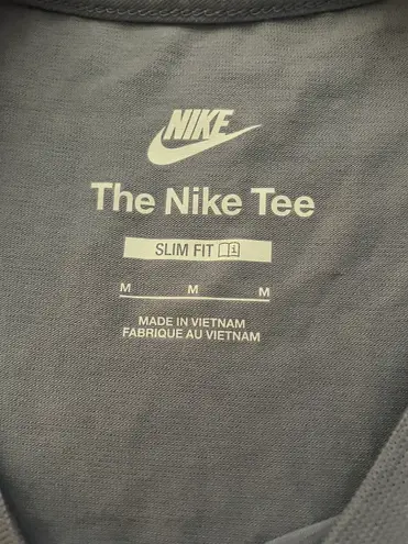 Nike cropped tee