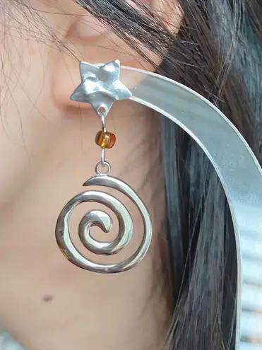 Handmade retro vintage boho funky grunge style stainless steel star & swirl dangle earrings☀️🌀