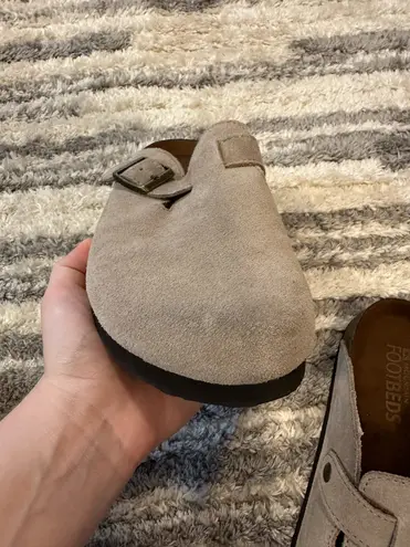 White Mountain Clogs