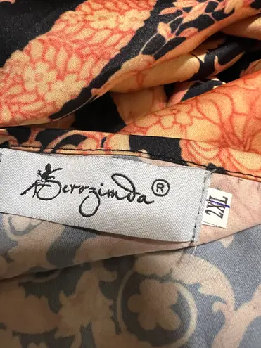 Serozimda Black & Gold Printed Cover Up Robe