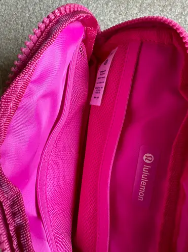 Lululemon Everywhere Belt Bag Sonic Pink New