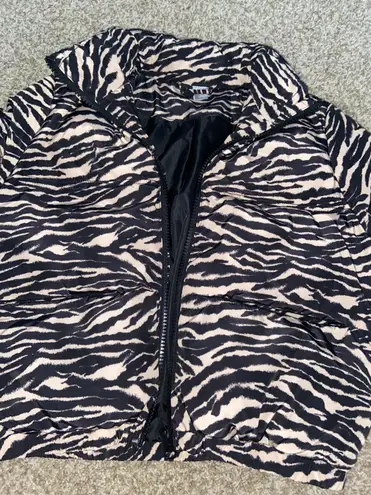 H&M Puffer Jacket Black And Tan Zebra