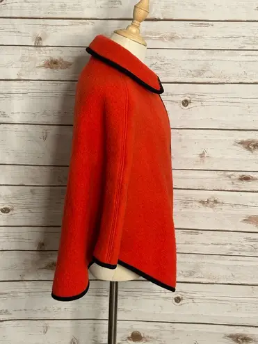 Vintage Carroll Reed red button