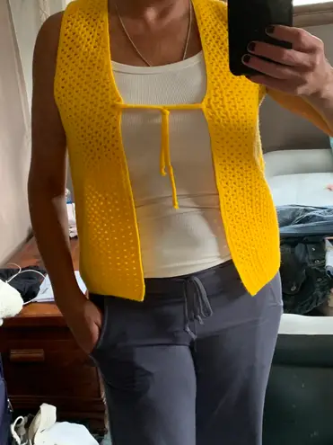 Bright And Cheerful Yellow Lace Front Sweater Vest Size M