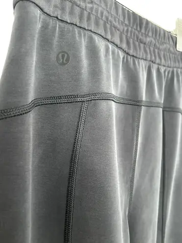 Lululemon Softstreme High-Rise Pant  Size 2 BLACK Regular  NWT