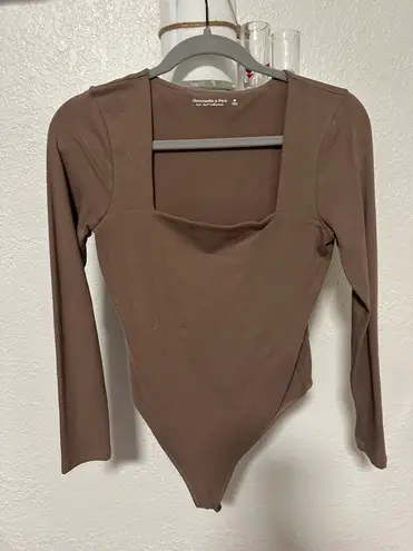 Abercrombie & Fitch Long Sleeve Square Neck Bodysuit