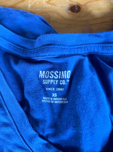 Mossimo Supply Co royal blue tee