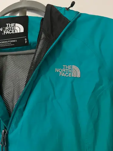 The North Face Women’s Windbreaker