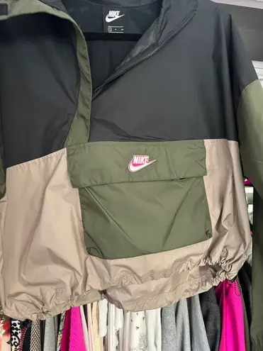 Nike Sportswear Icon Clash Woven khaki olive black  Anorak Wind Jacket S