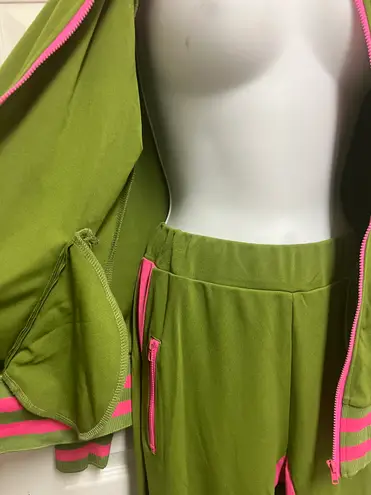 Ariya Jeans Aryia’s Cotton Cold Shoulder Jogger Set